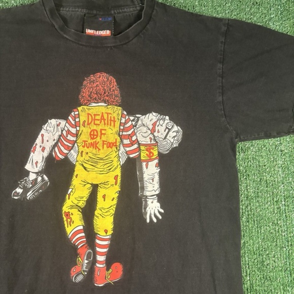 Unfledged T-Shirt Mens Medium Black Used Death Of Junk‎ Food Graphic Tee